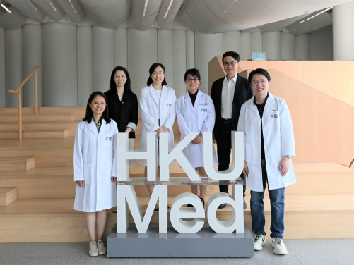 HKUMed study finds depression will become a challenge in Hong Kong for the next decade after the pandemic. Research team members include Professor Esther Chan Wai-yin (back, first left), Professor Ian Wong Chi-kei (back, first right), and Professor Shirley Li Xue (back, second right).
 